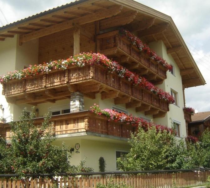 Ferienwohnung Kainer Carina Ried im Zillertal Exterior photo